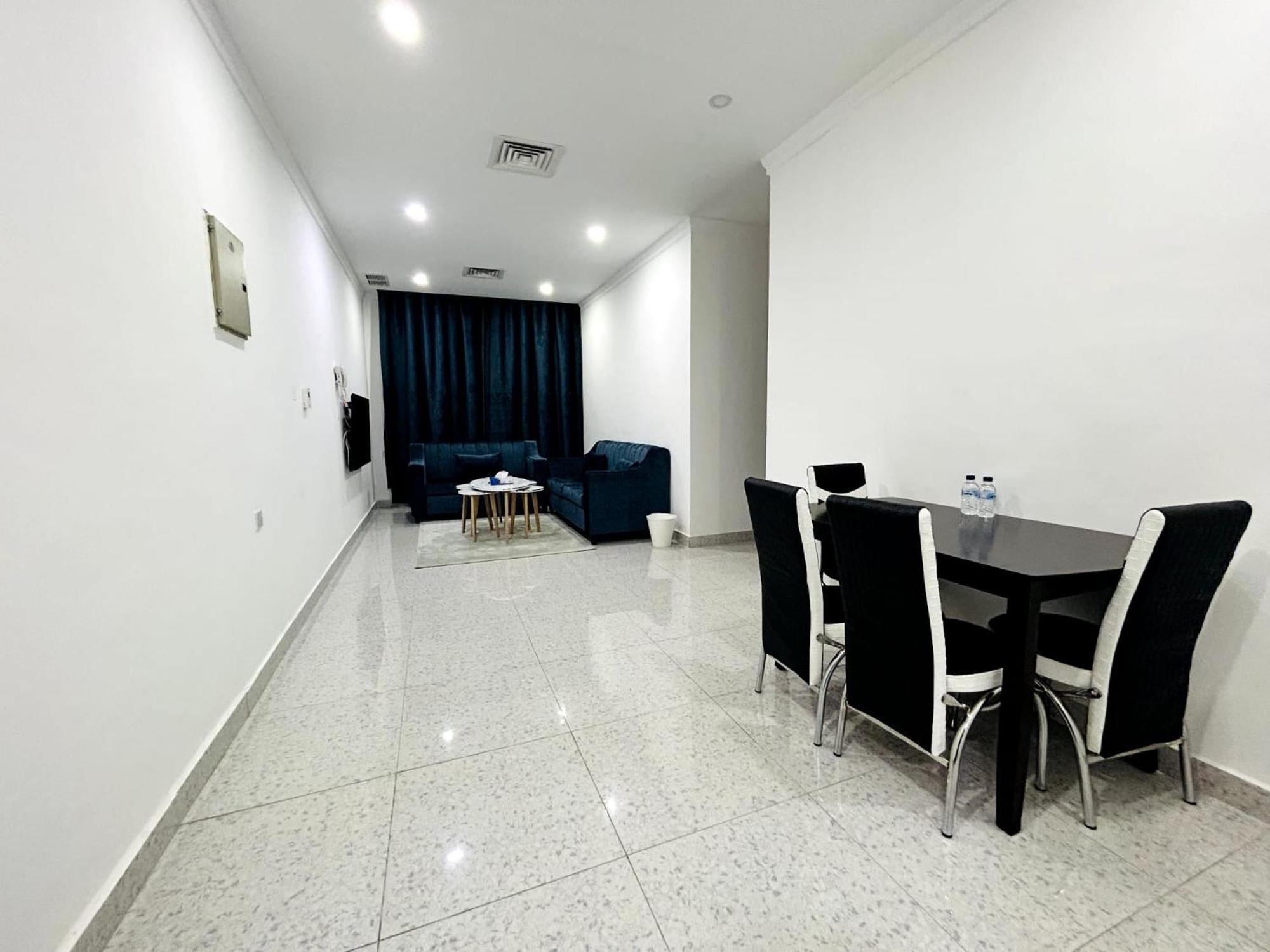 Apartmán De Iris Regency Fahaheel Kuwait City Exteriér fotografie